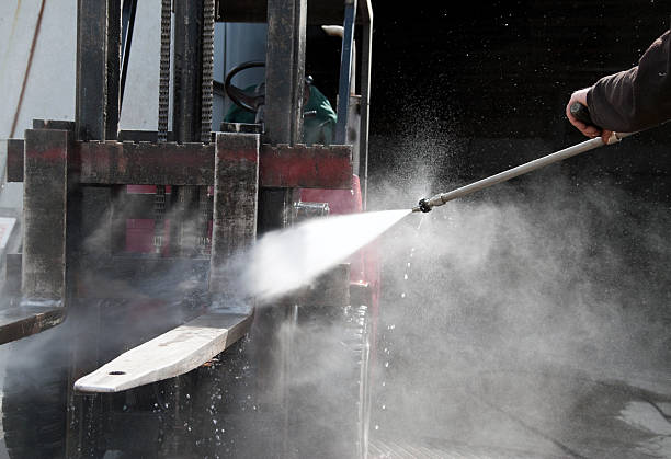 Best Commercial Building Pressure Washing  in Waverly, MI